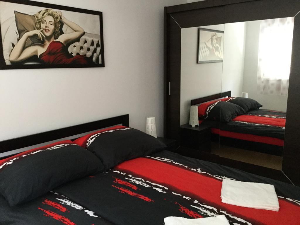 Adam'S Apartment And Free Parking บูดาเปสต์ ภายนอก รูปภาพ